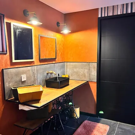 Maison d'hôtes La Grange Aux Hirondelles - Atelier Woignarue