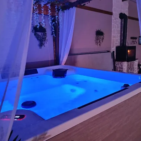 Maison d'hôtes La Grange Aux Hirondelles - Atelier Woignarue